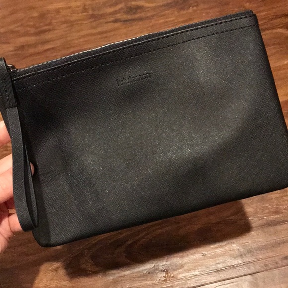 Lululemon Athletica headbands & wristlet - Picture 2 of 2